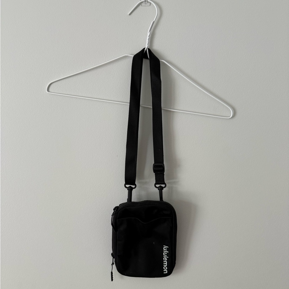 Lululemon crossbody bag